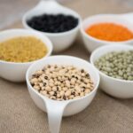 Những Thực Phẩm Nhẹ Nhàng Giúp Cơ Thể Dễ Chịu Khi Di Chuyển